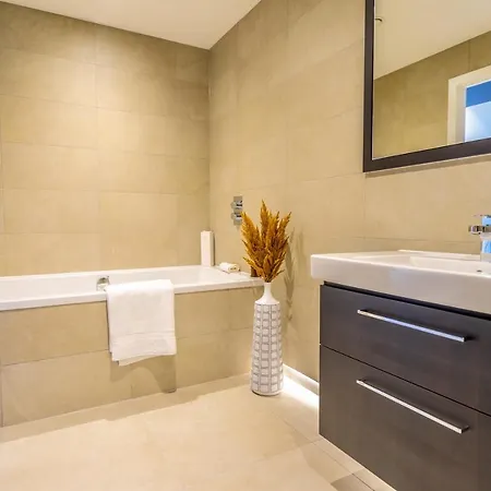 The Penthouse @ Ryedale House Apartman