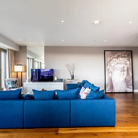 The Penthouse @ Ryedale House Apartman York